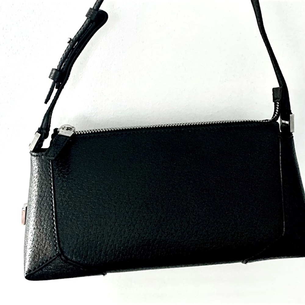 Dainty Ferragamo Black Leather Shoulder Bag • Like New